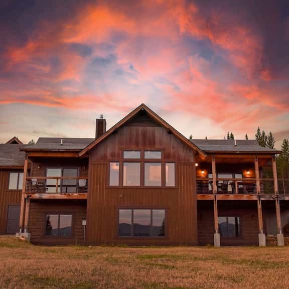 Private Luxury Lodge - Image 1